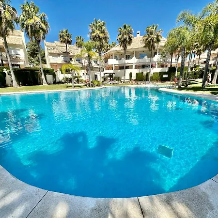 El Arenal Townhouse By The With Swimming Pool - Eaw Homes Marbella